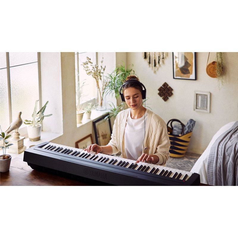 YAMAHA P-45 Сценічне цифрове піаніно