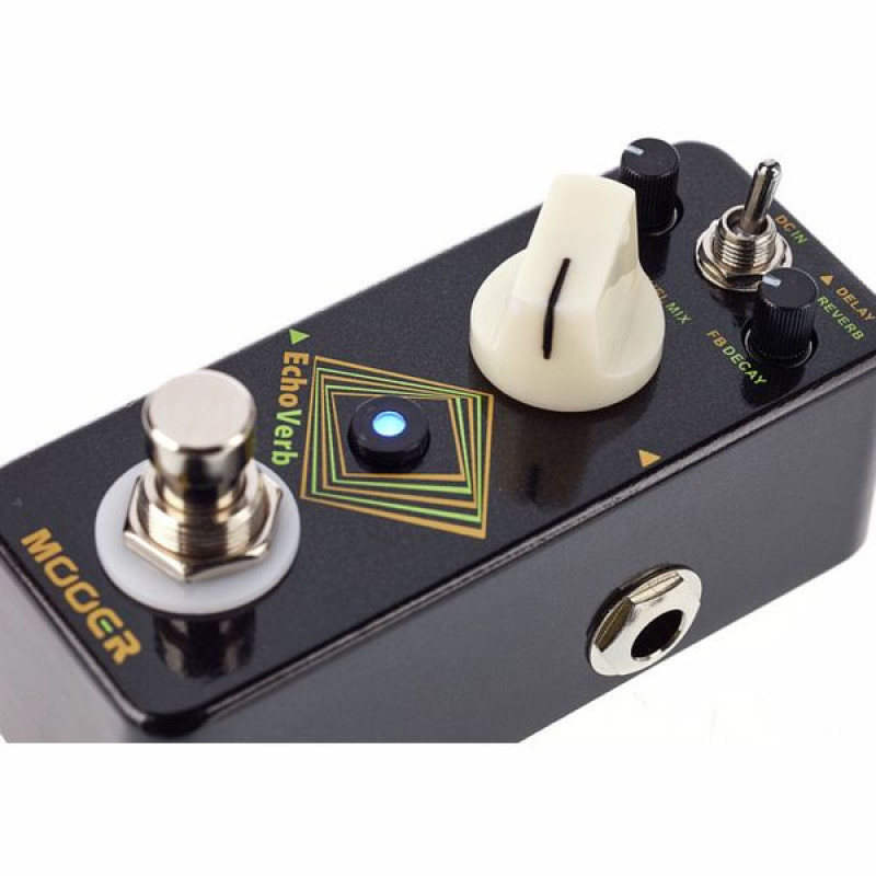 MOOER ECHOVERB Педаль ефектів