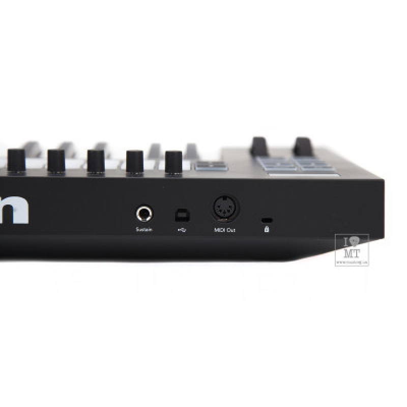 NOVATION LaunchKey 25 MK3 MIDI клавіатура 
