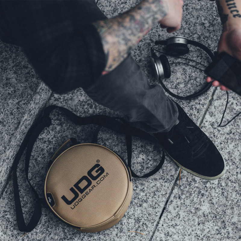 Ultimate DIGI Headphone Bag Gold