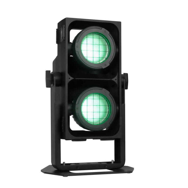 PRO LUX CLASTER SERIES B2C Кластерний бліндер 2×300Вт RGBWA+WW 50°/87°