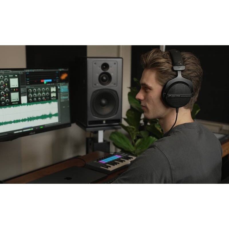 BEYERDYNAMIC DT 990 PRO LB 80 ohms Навушники