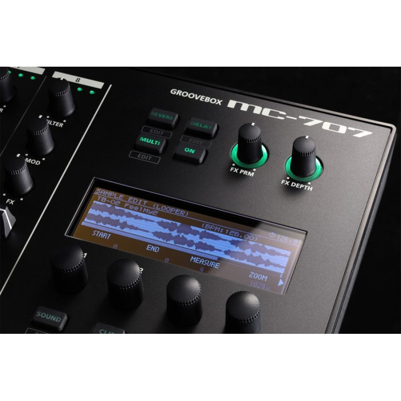 Грувбокс Roland MC707