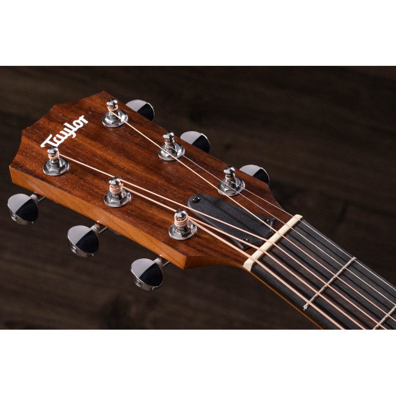 TAYLOR GUITARS BBTe Walnut Гітара електроакустична