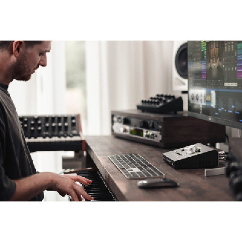 Аудіоінтерфейс UNIVERSAL AUDIO Apollo Twin X Quad Gen 2 Essentials+