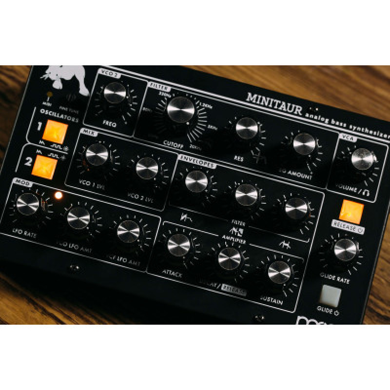 Синтезатор аналоговий MOOG MINITAUR