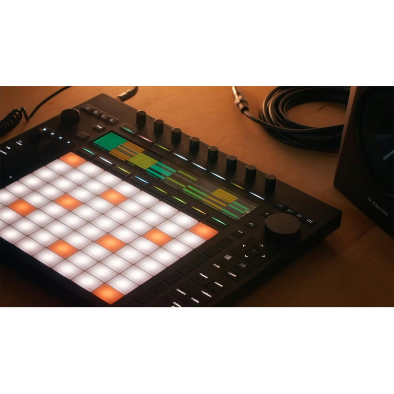 ABLETON Push 3, with processor Suite Bundle DAW контроллер