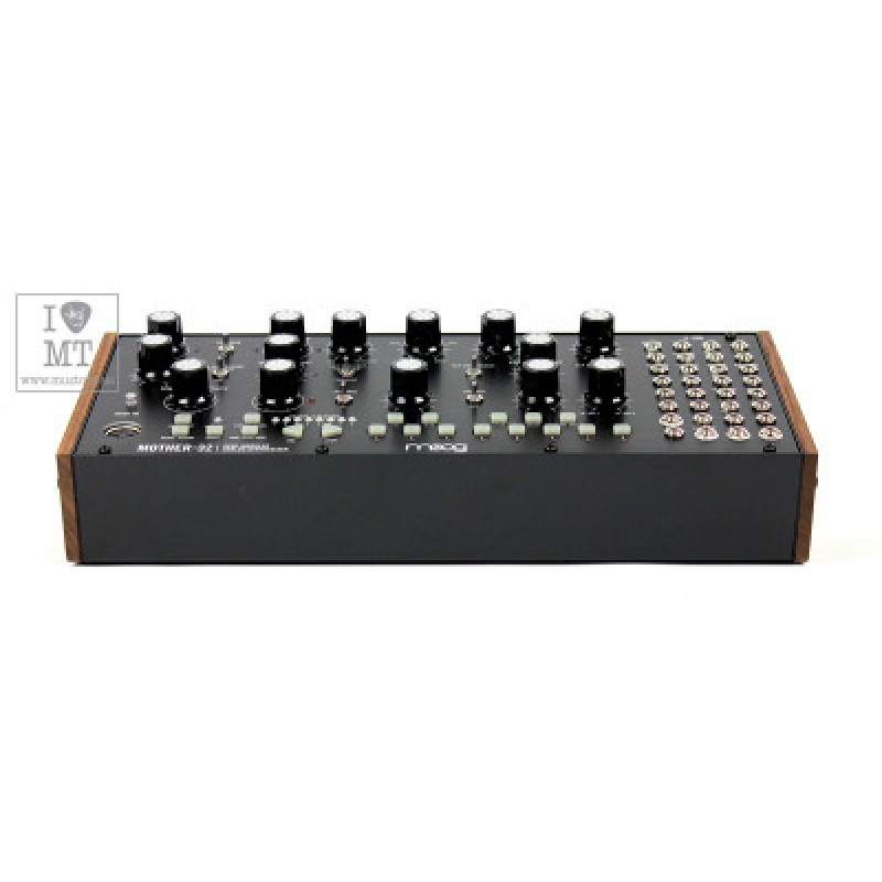 Синтезатор аналоговий MOOG MOTHER-32