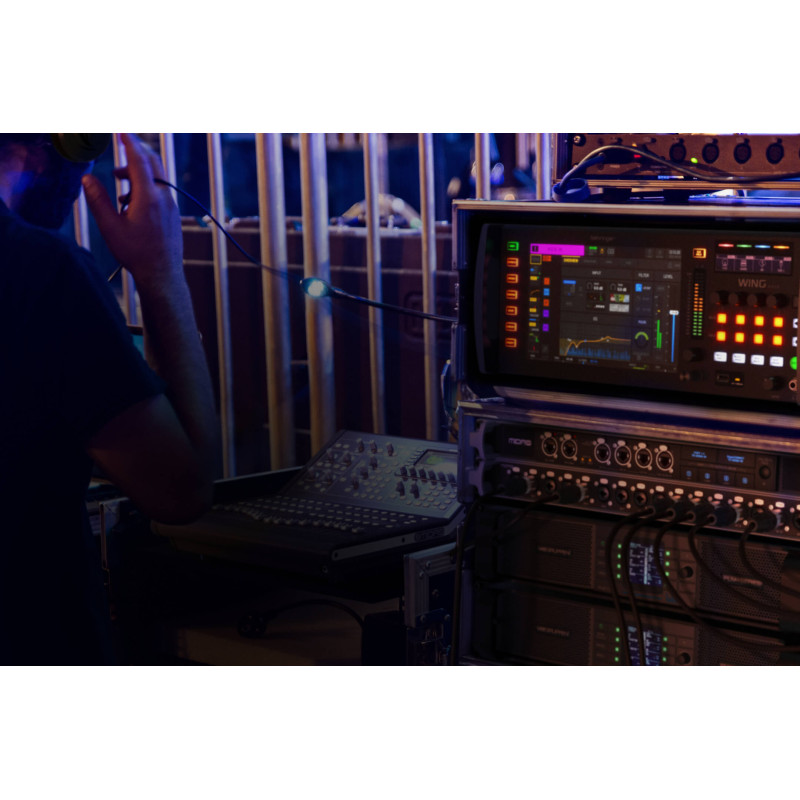 BEHRINGER WING Rack 48-канальний рековий цифровий мікшер