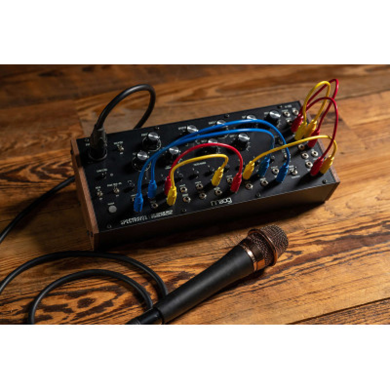 Синтезатор аналогового моделювання MOOG SPECTRAVOX