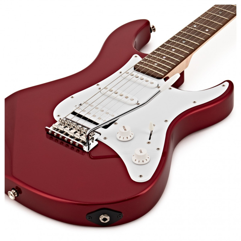 YAMAHA PACIFICA 012 (Red Metallic) Электрогитара