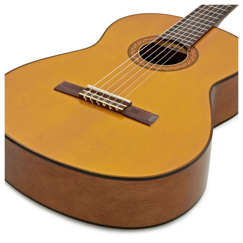 YAMAHA C70 Класична гітара