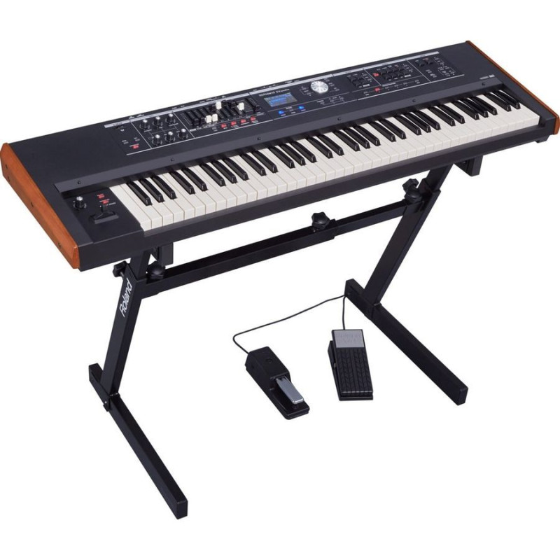 ROLAND VR730 Сінтезатор
