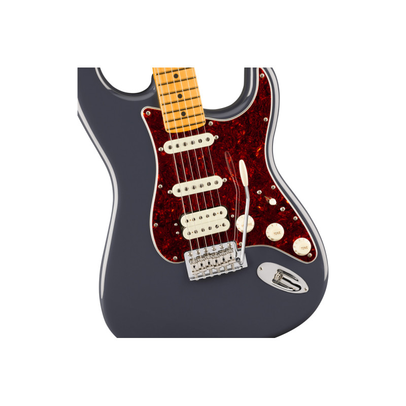FENDER AMERICAN PROFESSIONAL CLASSIC STRATOCASTER HSS FADED BLACK Электрогитара