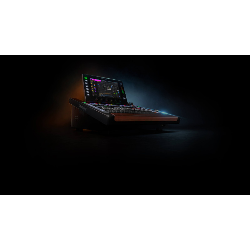 BEHRINGER WING Compact 48-канальний цифровий мікшер