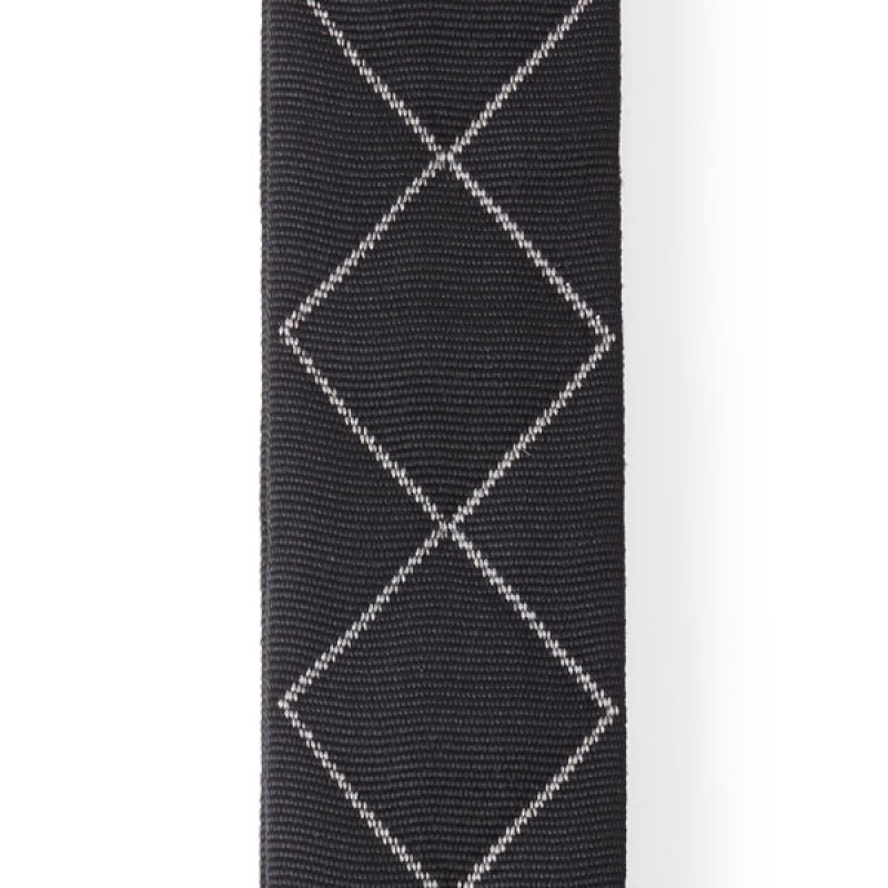 D`ADDARIO 50BAL02 AUTO LOCK GUITAR STRAP (BLACK PADDED DIAMONDS)