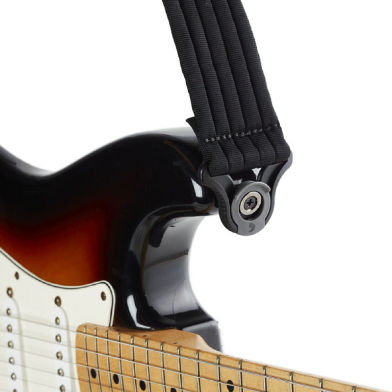 D'ADDARIO 50BAL01 AUTO LOCK GUITAR STRAP (BLACK PADDED STRIPES)