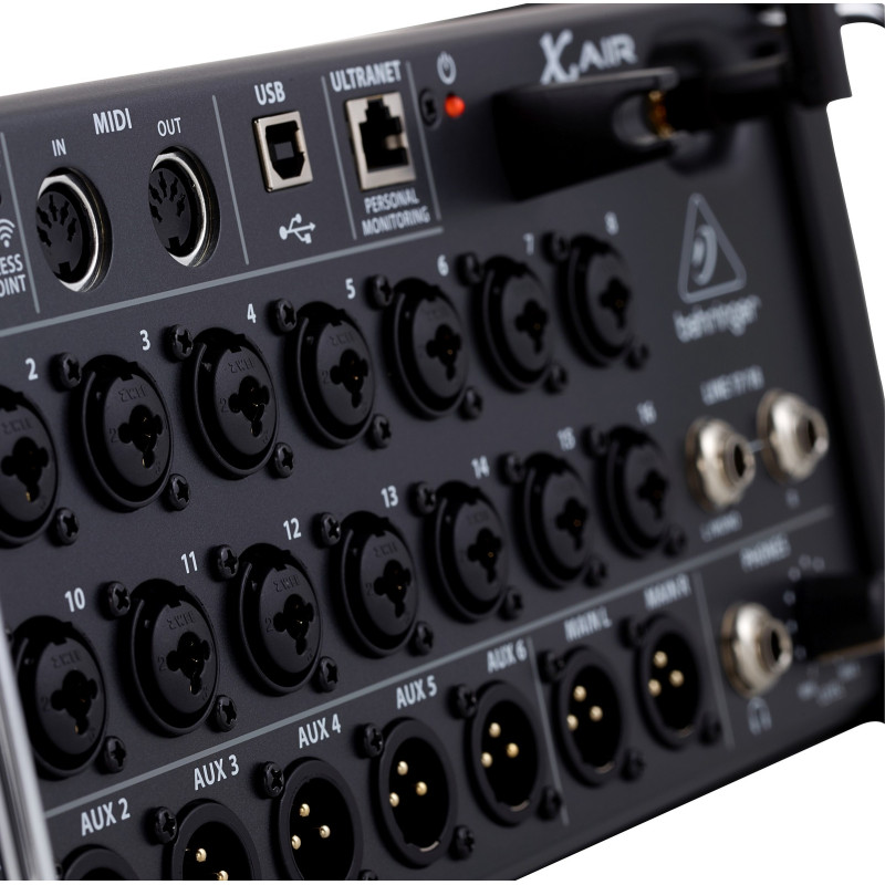 BEHRINGER XR18-EU Мікшерний пульт