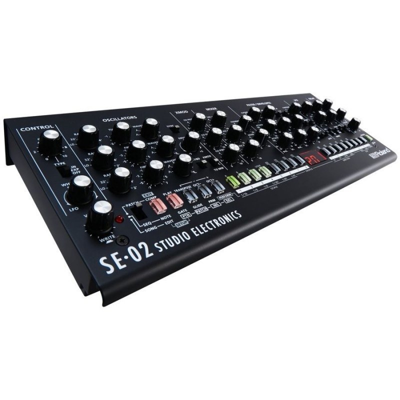 ROLAND SE-02 Аналоговий синтезатор