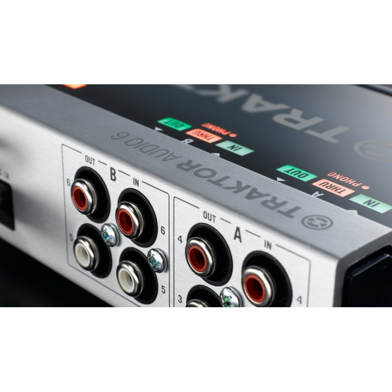 NATIVE INSTRUMENTS Traktor Scratch A6 DJ-контролер