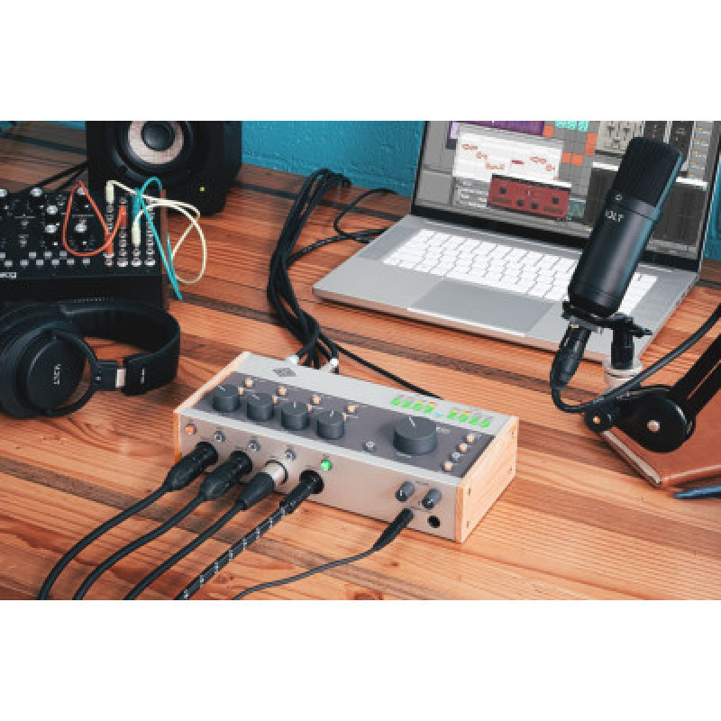 Аудіоінтерфейс UNIVERSAL AUDIO VOLT 476P