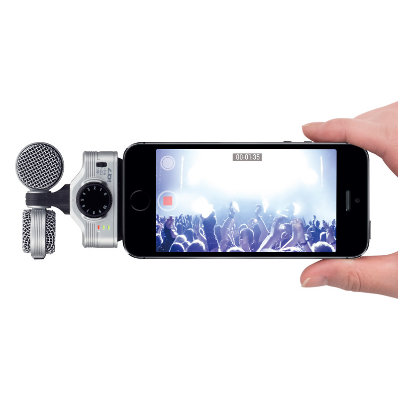 ZOOM iQ7
