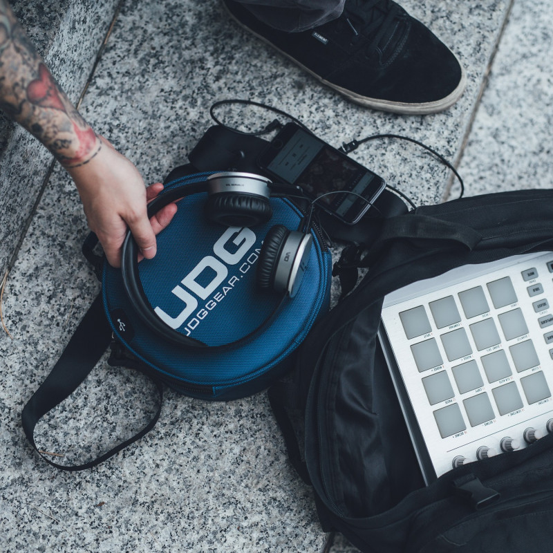 Ultimate DIGI Headphone Bag Dark Blue