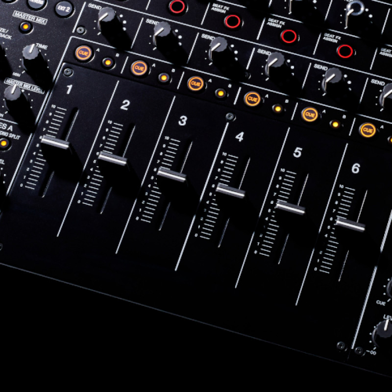 DJM-V10-LF