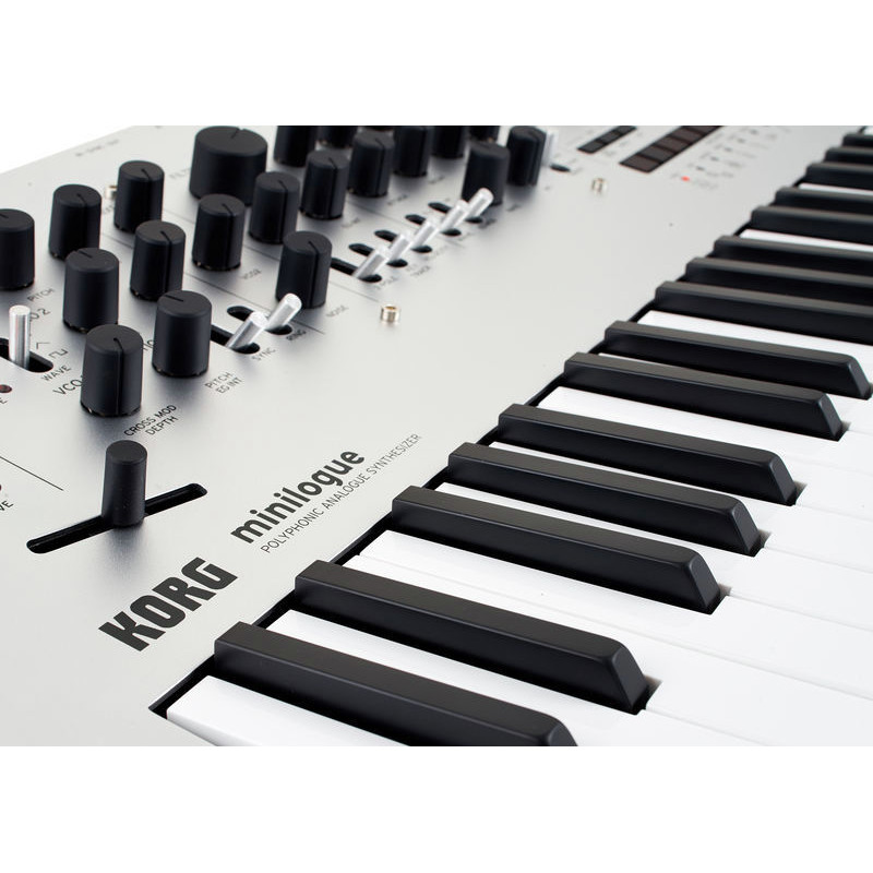 KORG MINILOGUE Синтезатор
