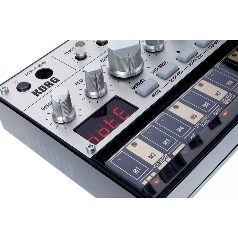 KORG VOLCA-BASS Синтезатор