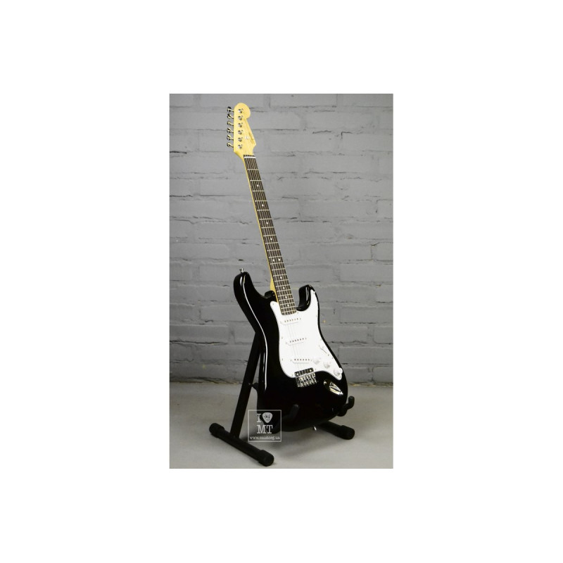 SQUIER by FENDER MM STRAT HT BLACK Электрогитара