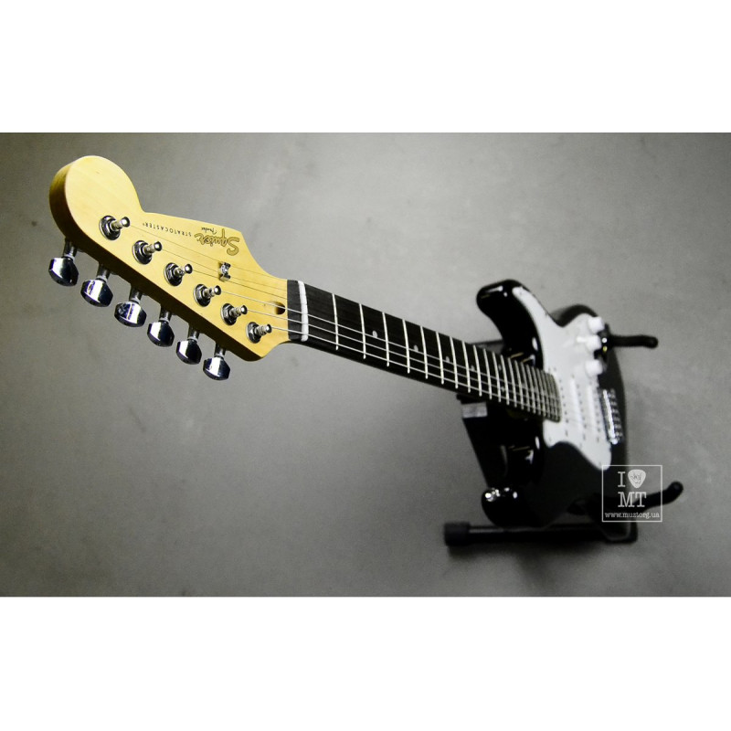 SQUIER by FENDER MM STRAT HT BLACK Электрогитара
