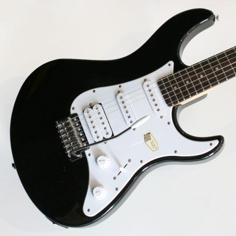 YAMAHA PACIFICA 112J (Black) Електрогітара