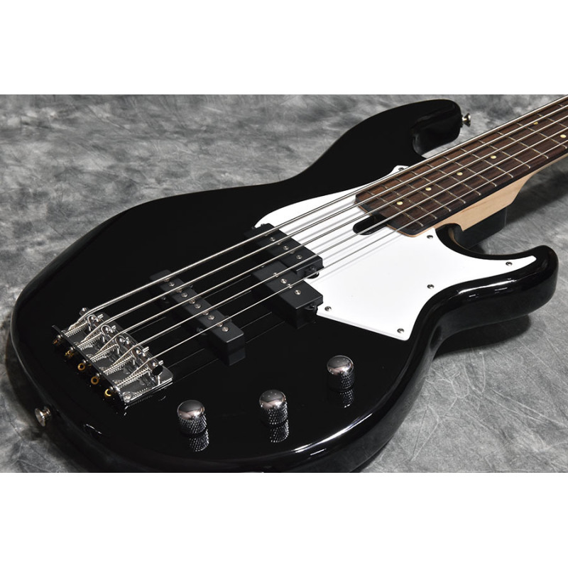 YAMAHA BB235 (Black) Бас-гітара